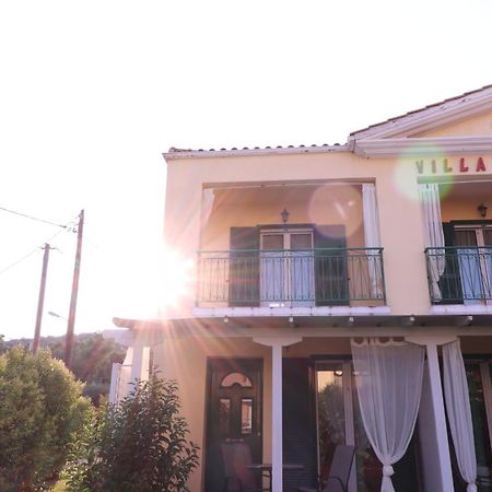 Villa Ladina Лигия Екстериор снимка