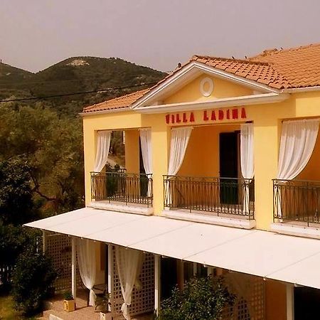 Villa Ladina Лигия Екстериор снимка
