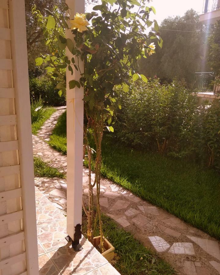 Villa Ladina Лигия Екстериор снимка