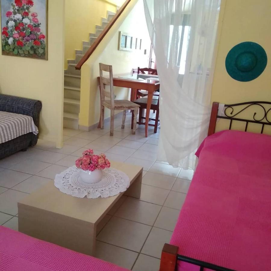 Villa Ladina Лигия Екстериор снимка